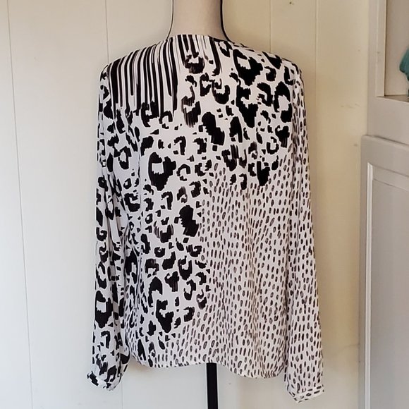 CAbi Leopard Print Blouse - Picture 2 of 5